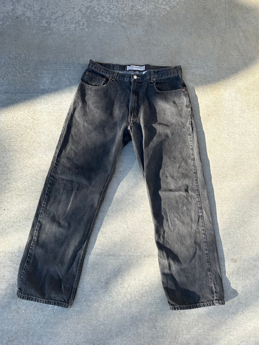 Levi’s Loose Fit Black Washed Denim Jeans